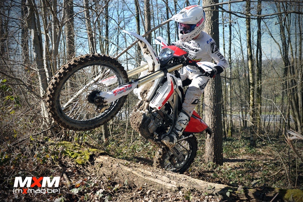 Edouard De Moor à l'essai des Fantic 125 XE et 250 XEF, MotocrossMag